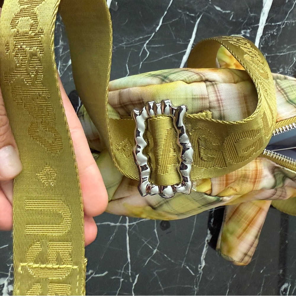 BAGGU Collina Strada Green Plaid Horse Bag - Picture 8 of 10